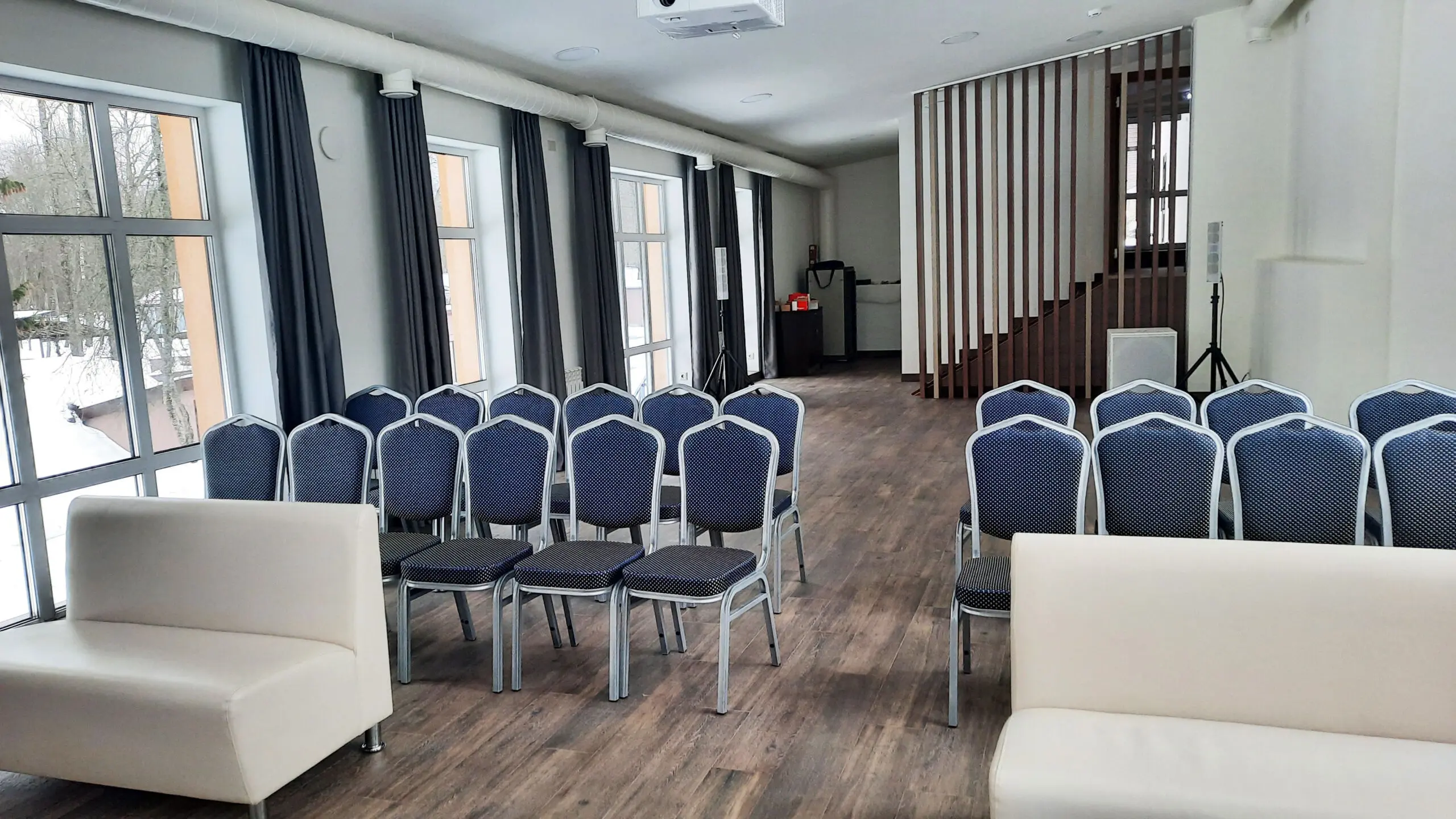 Конференц-зал малый