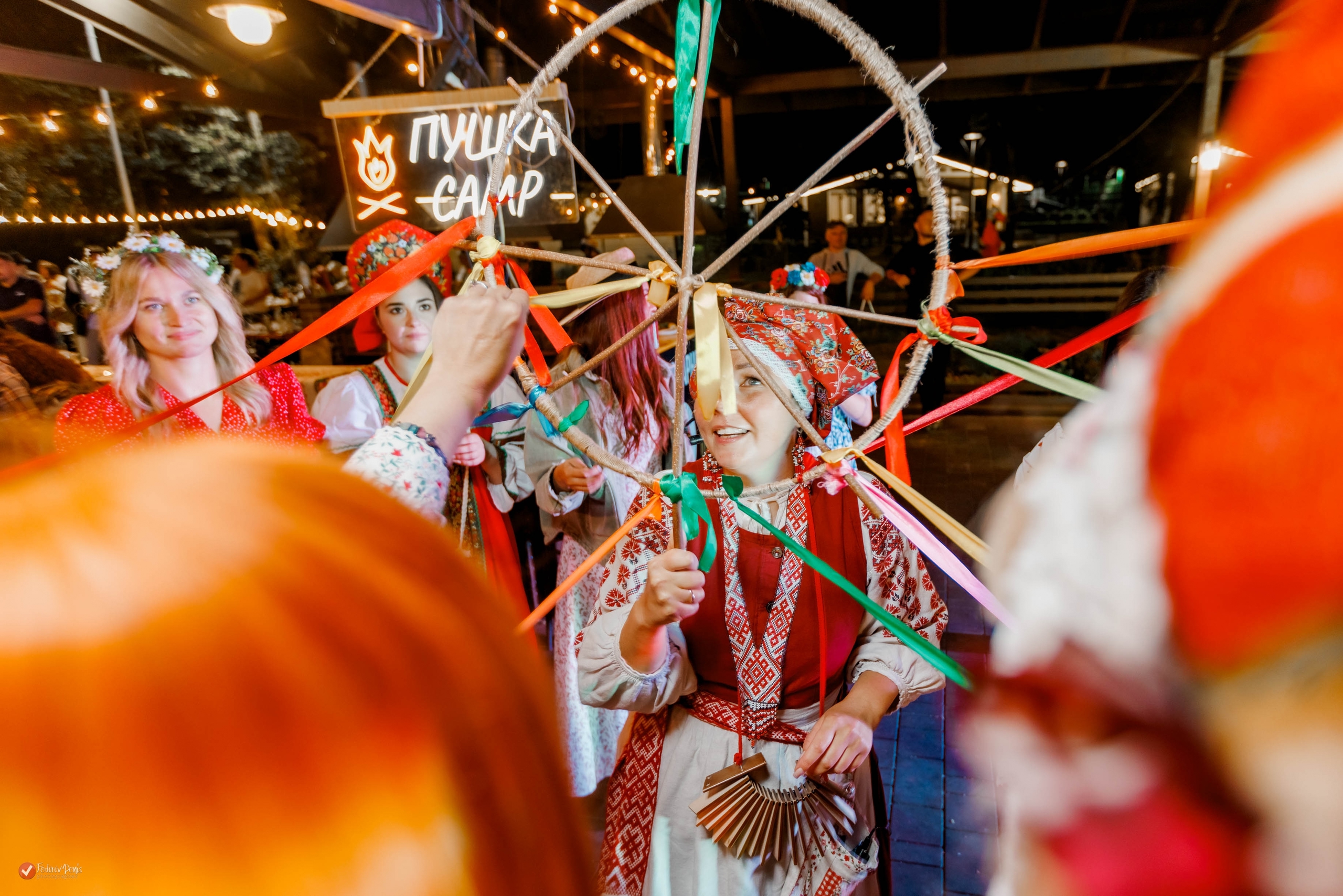 Пионерский лагерь для взрослых