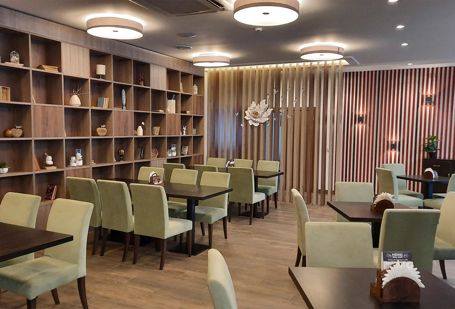 Банкетный зал "Малый Шале"